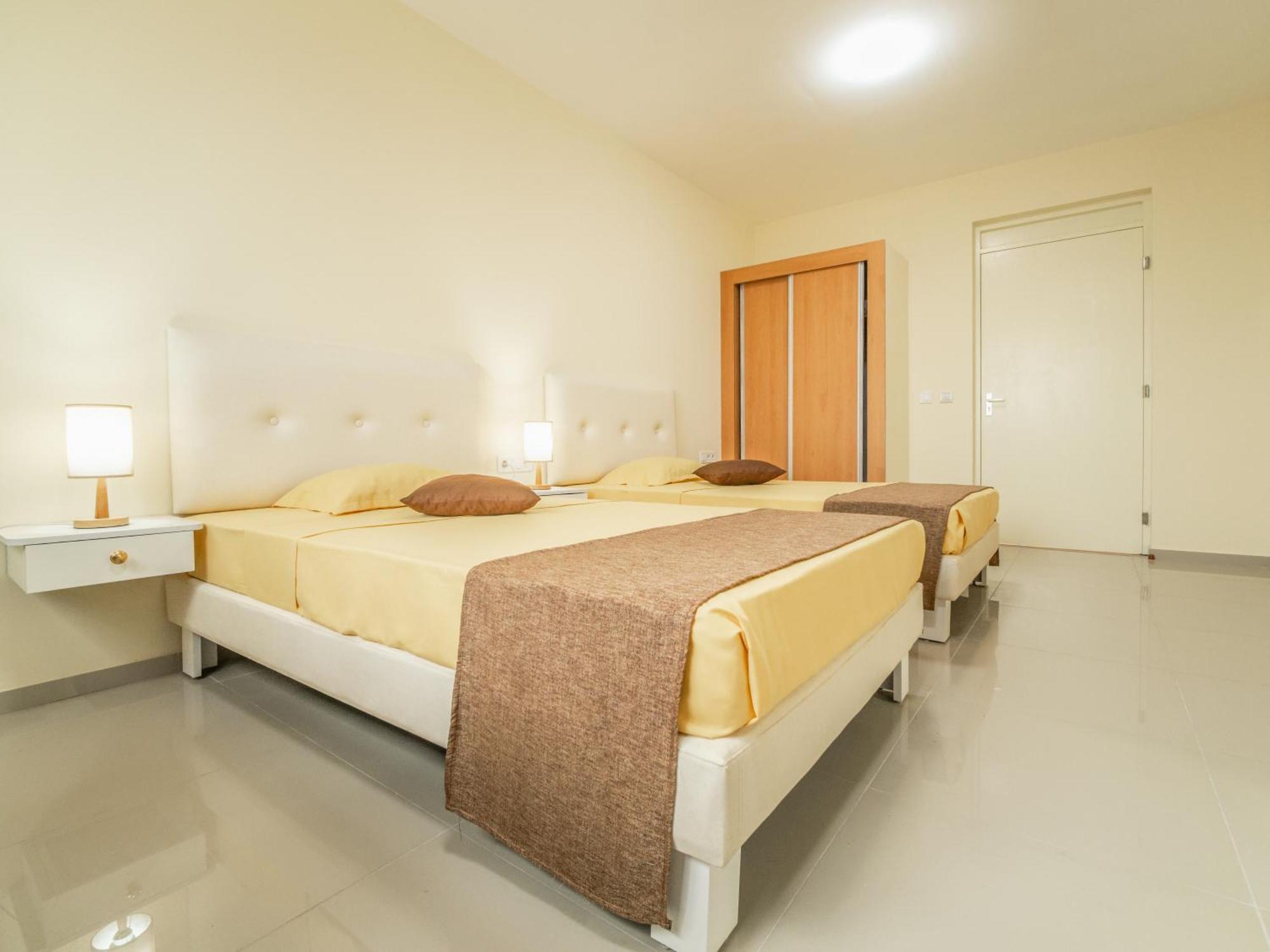 Residencial Liviamilena Santa Maria Apartment Bagian luar foto