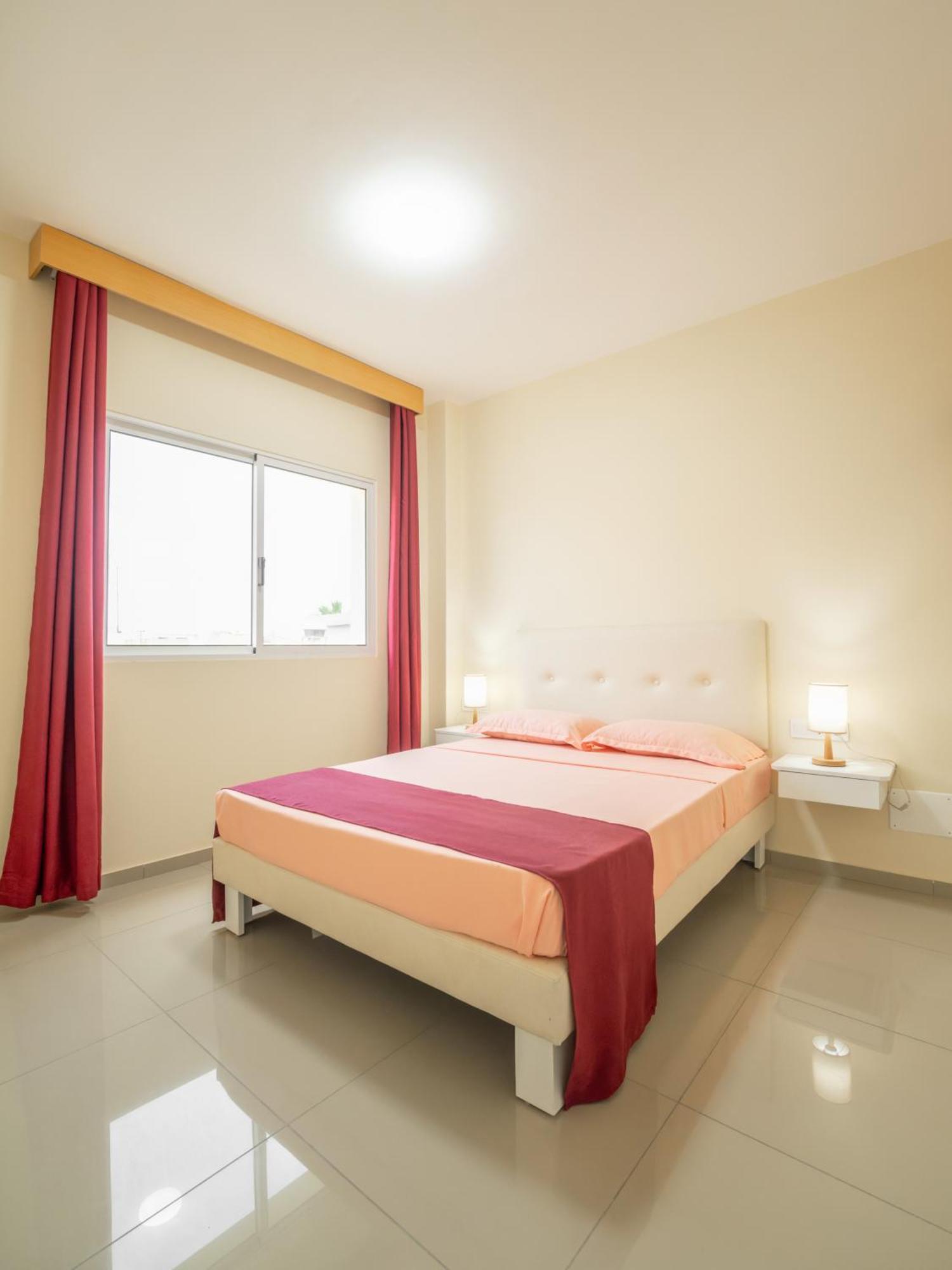 Residencial Liviamilena Santa Maria Apartment Bagian luar foto